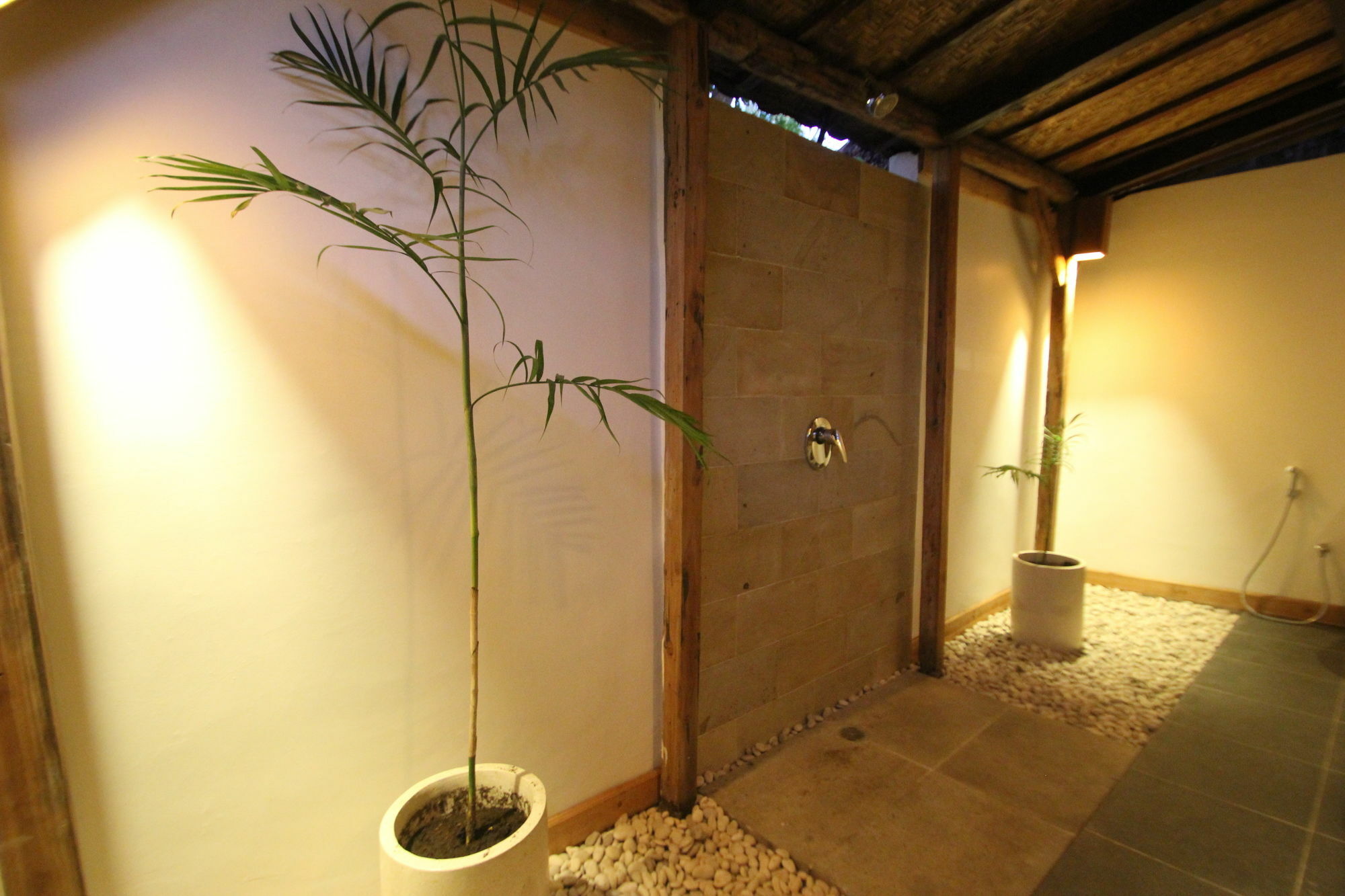 גילי טרוונגן Coconut Garden Resort מראה חיצוני תמונה